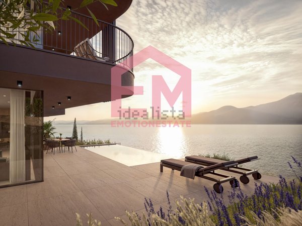 casa indipendente in vendita a Torri del Benaco in zona Albisano