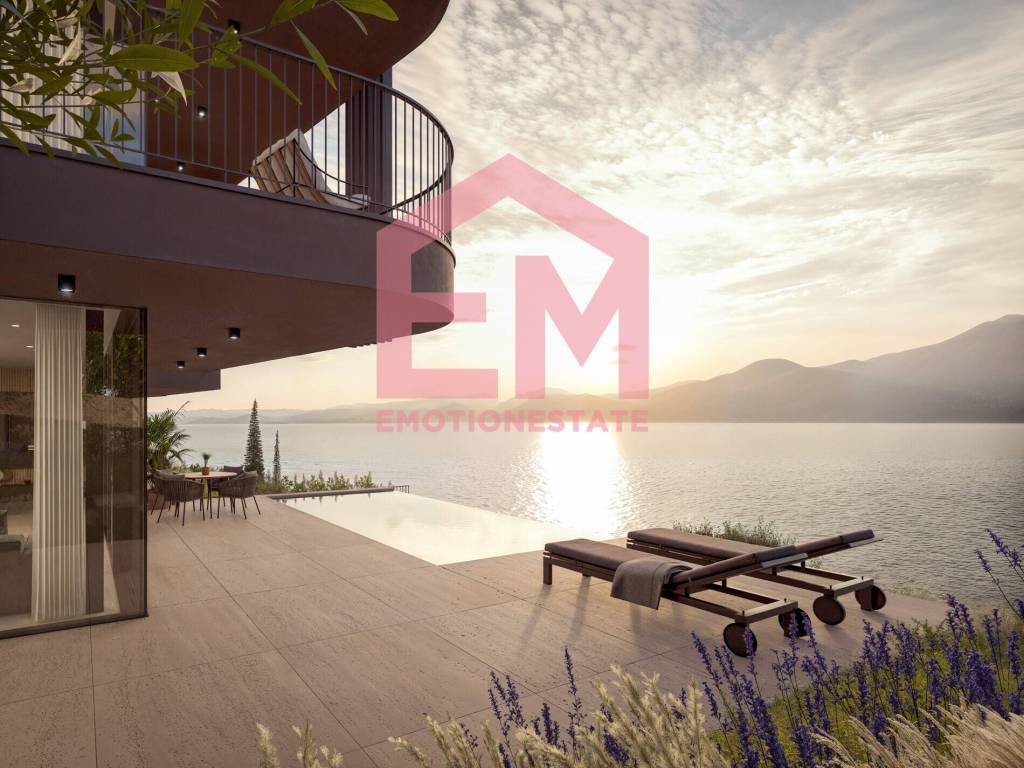 casa indipendente in vendita a Torri del Benaco in zona Albisano