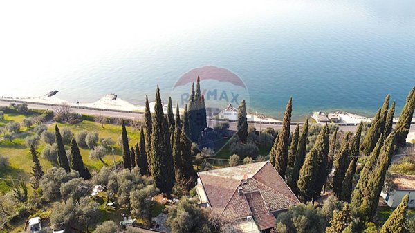 appartamento in vendita a Torri del Benaco in zona Pai