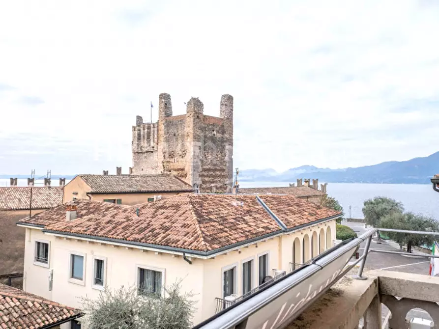 appartamento in vendita a Torri del Benaco in zona Albisano