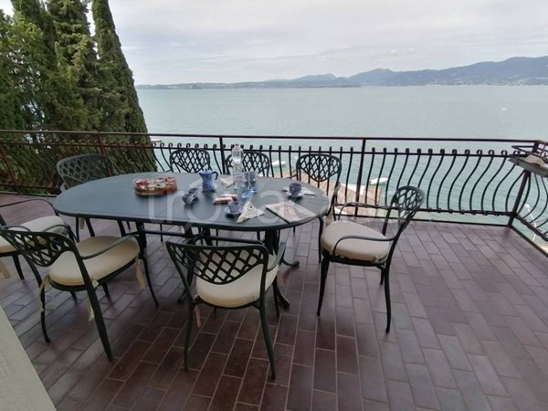 appartamento in vendita a Torri del Benaco