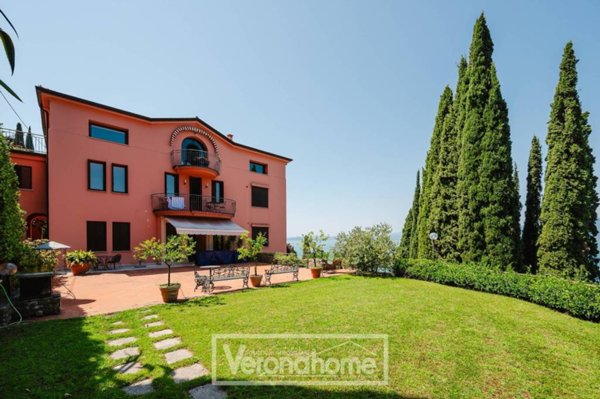 appartamento in vendita a Torri del Benaco