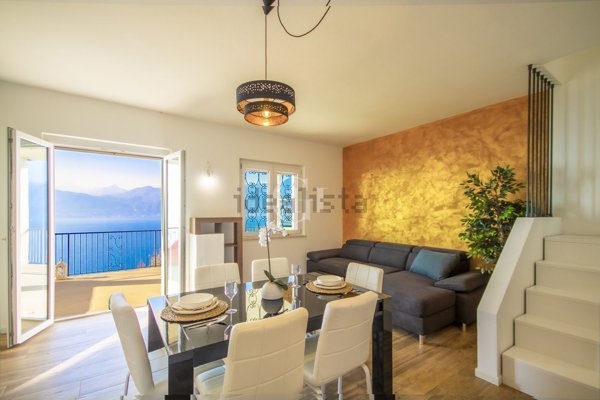 casa indipendente in vendita a Torri del Benaco in zona Pai