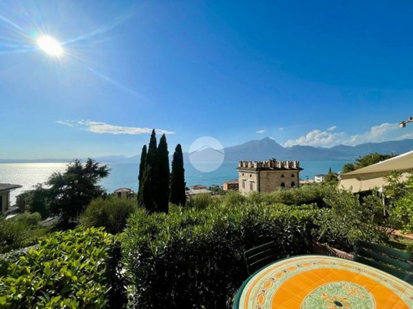 appartamento in vendita a Torri del Benaco in zona Albisano