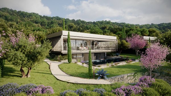 casa indipendente in vendita a Torri del Benaco