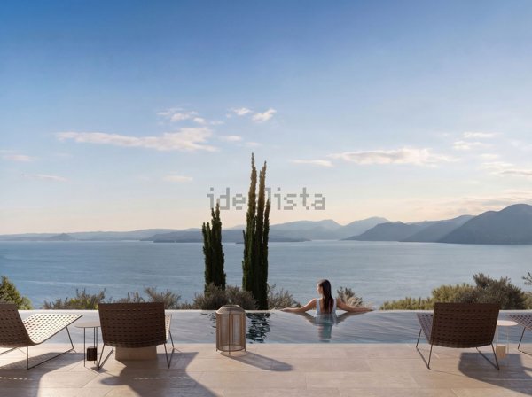 casa indipendente in vendita a Torri del Benaco in zona Albisano