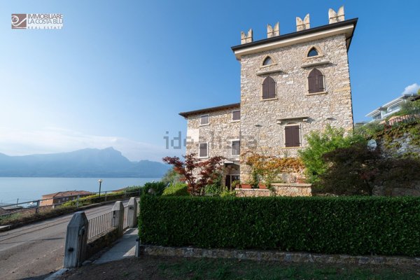 appartamento in vendita a Torri del Benaco in zona Albisano