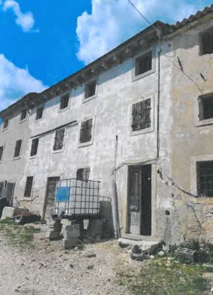 casa indipendente in vendita a Tregnago in zona Centro