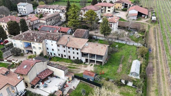 casa indipendente in vendita a Tregnago