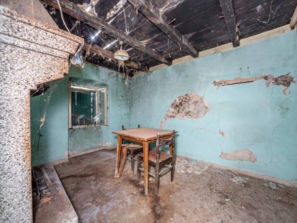 casa indipendente in vendita a Tregnago in zona Centro