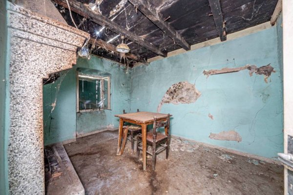casa indipendente in vendita a Tregnago in zona Centro