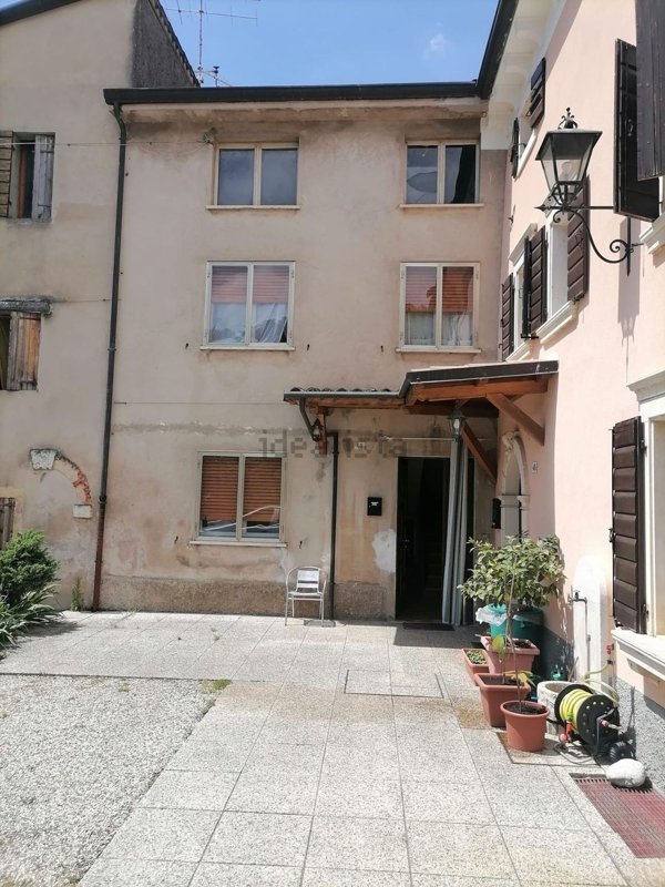 appartamento in vendita a Tregnago in zona Cogollo