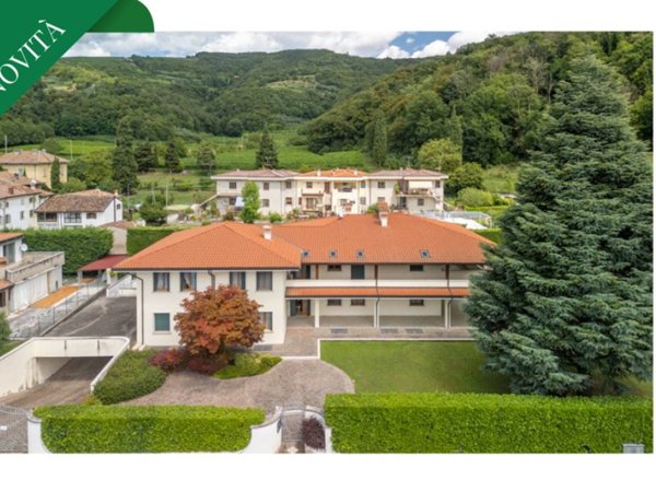 casa indipendente in vendita a Tregnago in zona Centro