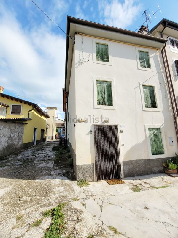 appartamento in vendita a Tregnago in zona Cogollo
