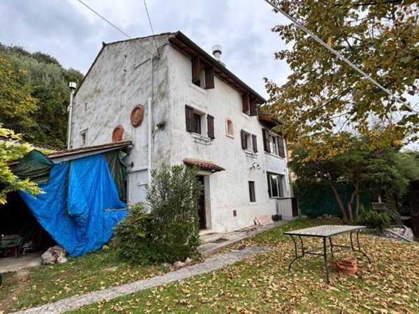 casa indipendente in vendita a Tregnago