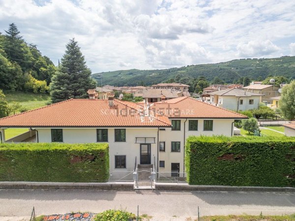 appartamento in vendita a Tregnago in zona Centro