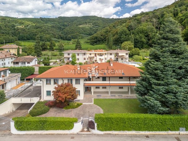 casa indipendente in vendita a Tregnago