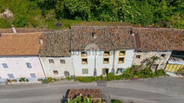 appartamento in vendita a Tregnago in zona Centro