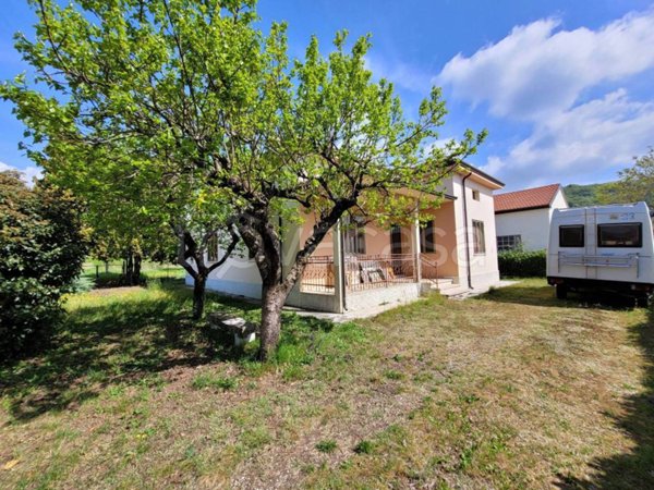 casa indipendente in vendita a Tregnago