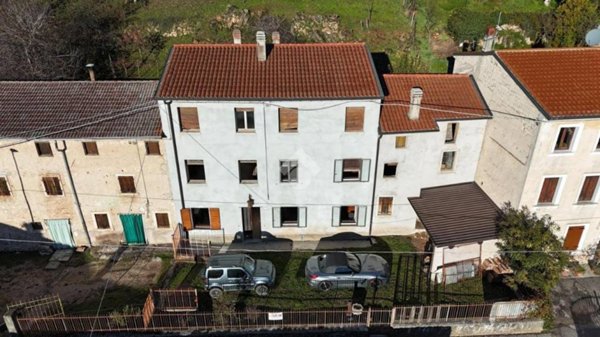 casa indipendente in vendita a Tregnago in zona Cogollo
