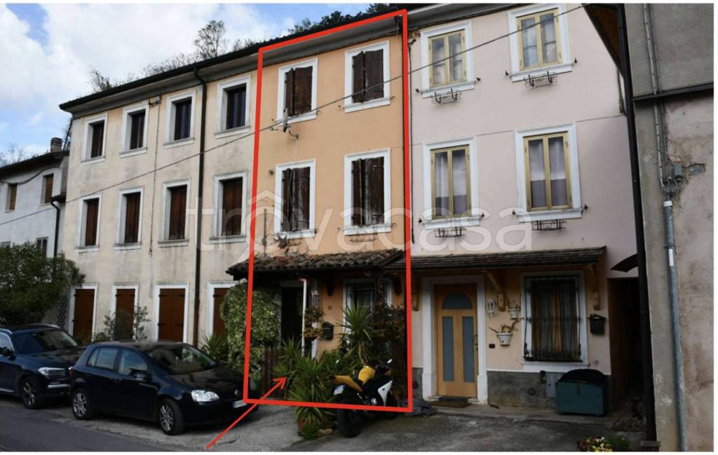 casa indipendente in vendita a Tregnago in zona Cogollo