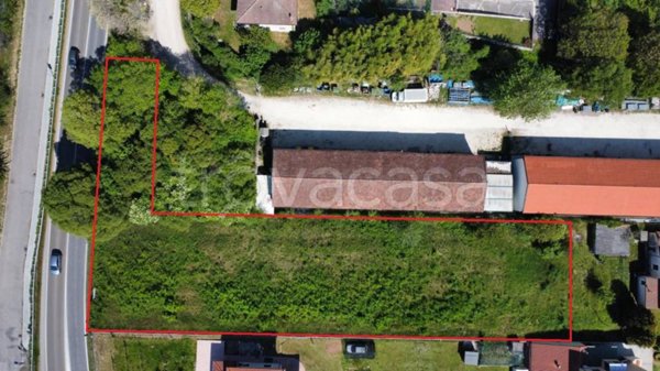 terreno agricolo in vendita a Tregnago