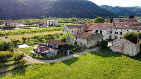 casa indipendente in vendita a Tregnago in zona Cogollo
