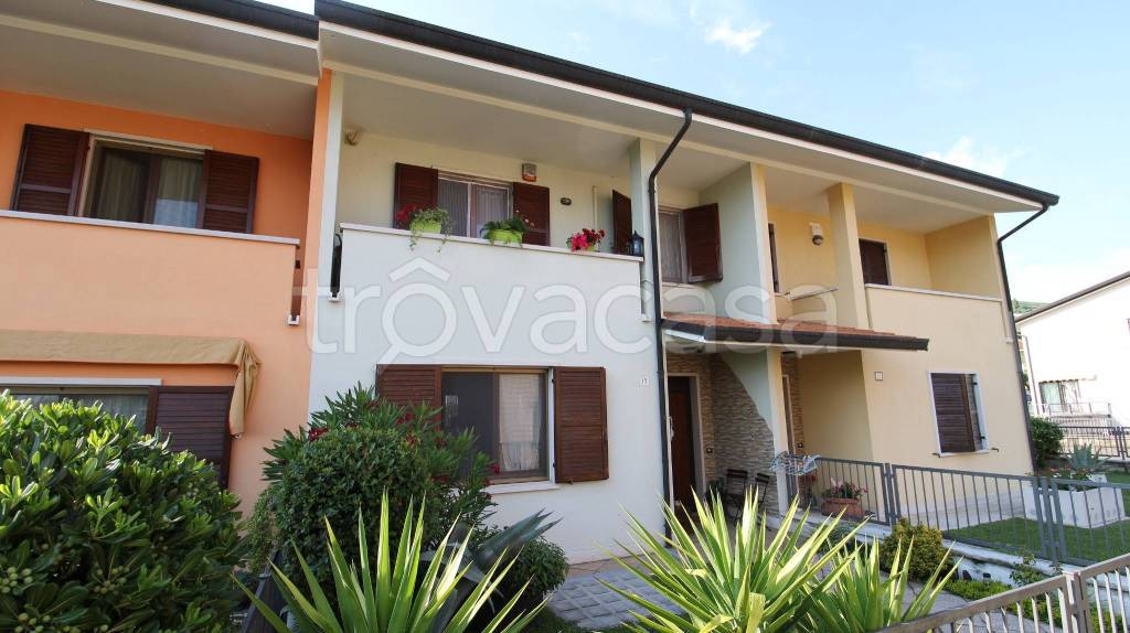 casa indipendente in vendita a Tregnago
