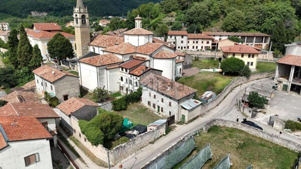 casa indipendente in vendita a Tregnago in zona Cogollo