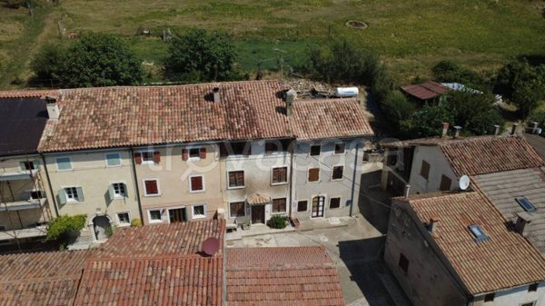casale in vendita a Tregnago in zona Finetti