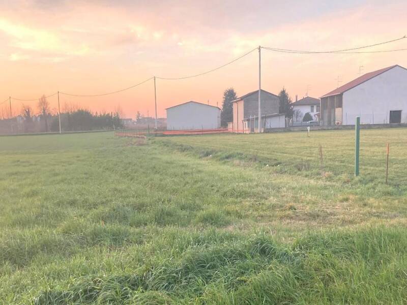 terreno edificabile in vendita a Trevenzuolo