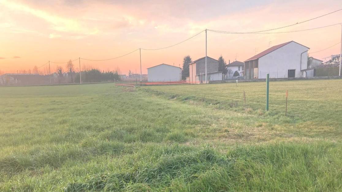 terreno edificabile in vendita a Trevenzuolo