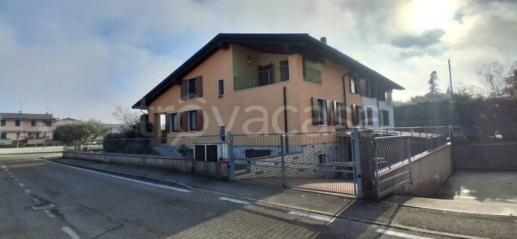 casa indipendente in vendita a Trevenzuolo