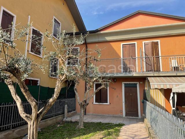 casa indipendente in vendita a Trevenzuolo in zona Roncolevà