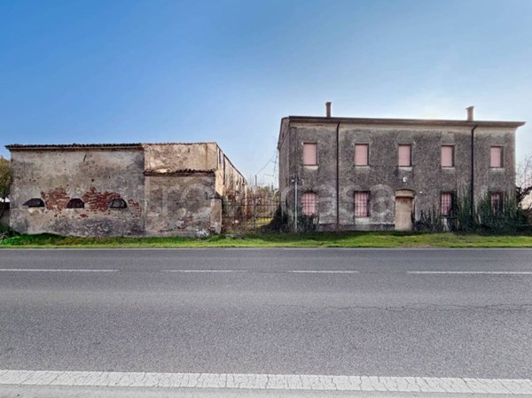 casa indipendente in vendita a Trevenzuolo