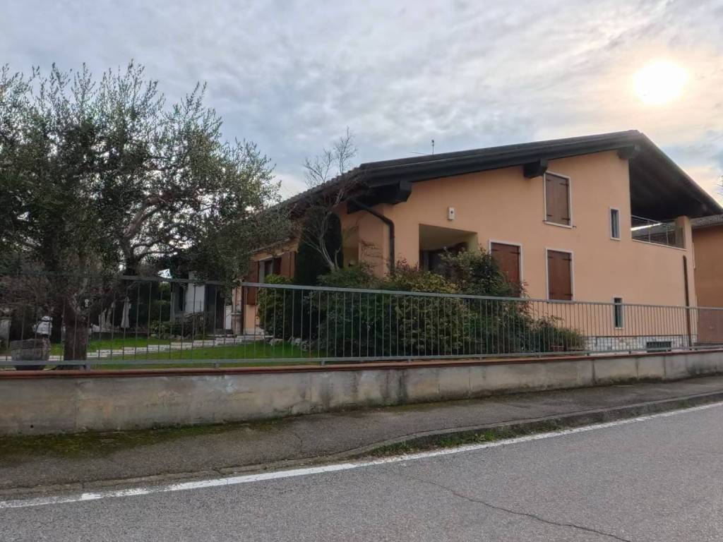 casa indipendente in vendita a Trevenzuolo
