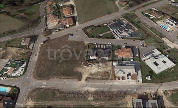 terreno edificabile in vendita a Valeggio sul Mincio in zona Salionze