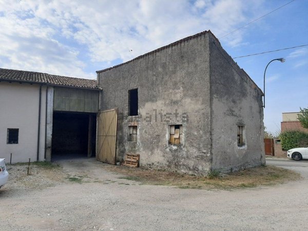 casa indipendente in vendita a Valeggio sul Mincio
