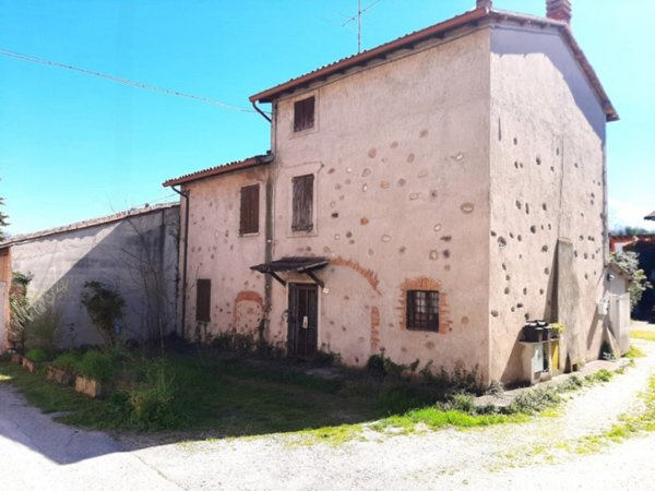 casa indipendente in vendita a Valeggio sul Mincio