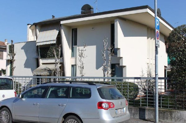 casa indipendente in vendita a Valeggio sul Mincio