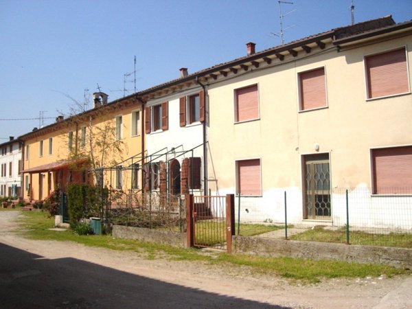 casa indipendente in vendita a Valeggio sul Mincio