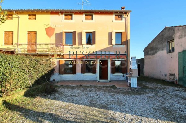 casa indipendente in vendita a Valeggio sul Mincio