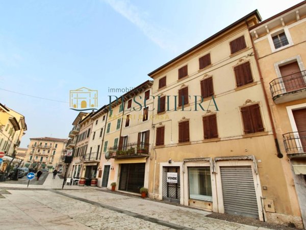 intera palazzina in vendita a Valeggio sul Mincio