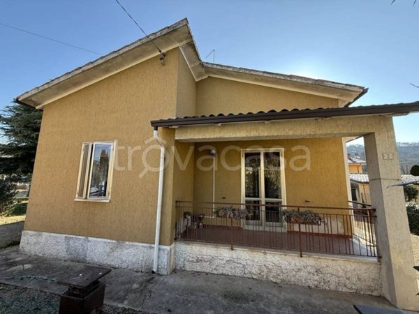 casa indipendente in vendita a Valeggio sul Mincio in zona Borghetto
