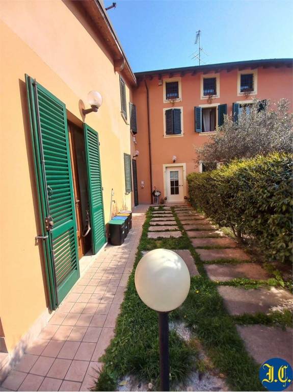 casa indipendente in vendita a Valeggio sul Mincio