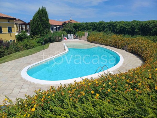 appartamento in vendita a Valeggio sul Mincio in zona Salionze