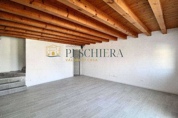 casa indipendente in vendita a Valeggio sul Mincio