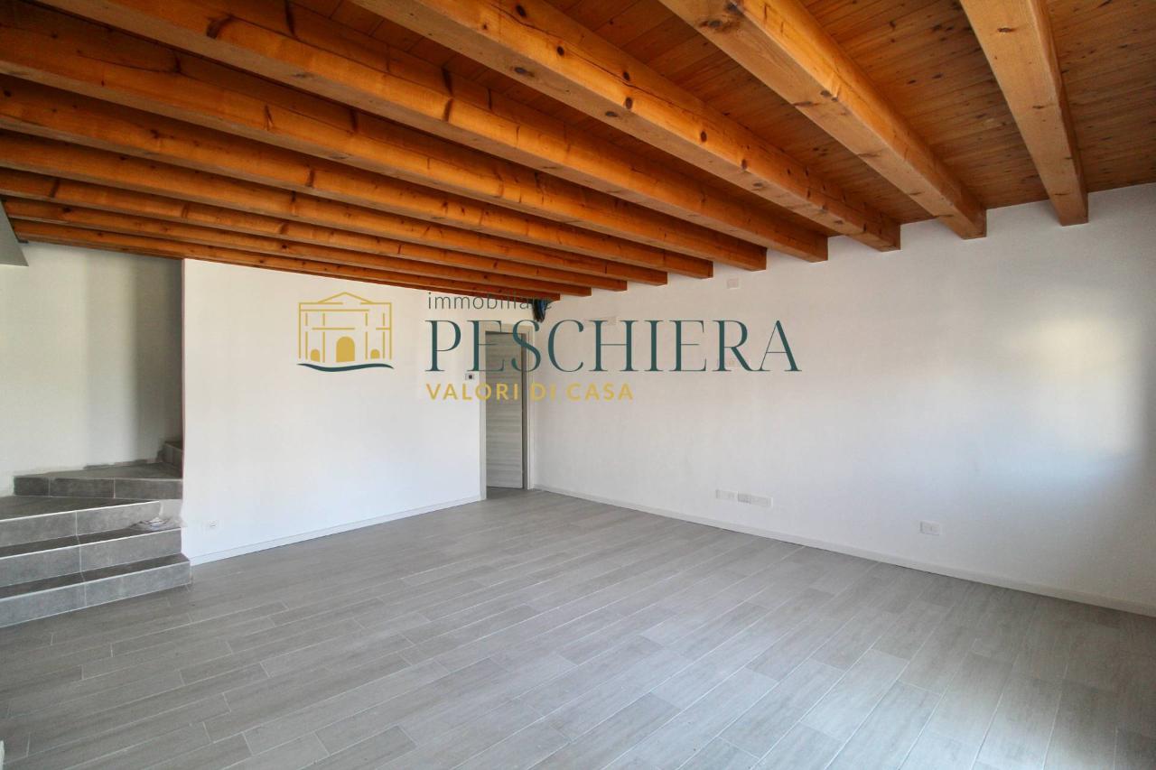 casa indipendente in vendita a Valeggio sul Mincio