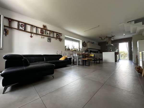 casa indipendente in vendita a Valeggio sul Mincio