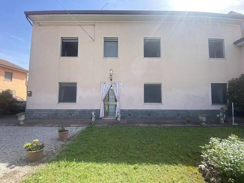 casa indipendente in vendita a Valeggio sul Mincio